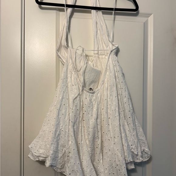 Zara White Backless Halter Dress - Picture 4 of 6